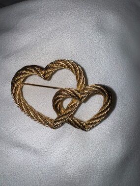Vintage Christian Dior Double Heart Gold Tone
Brooch